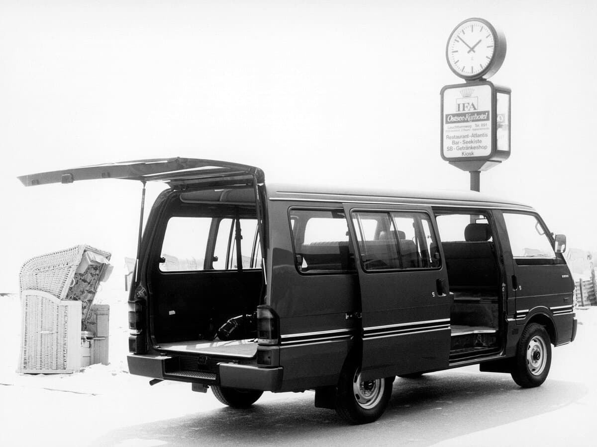 Mazda E-Series 1983 – 1999 — Salon, öndən
