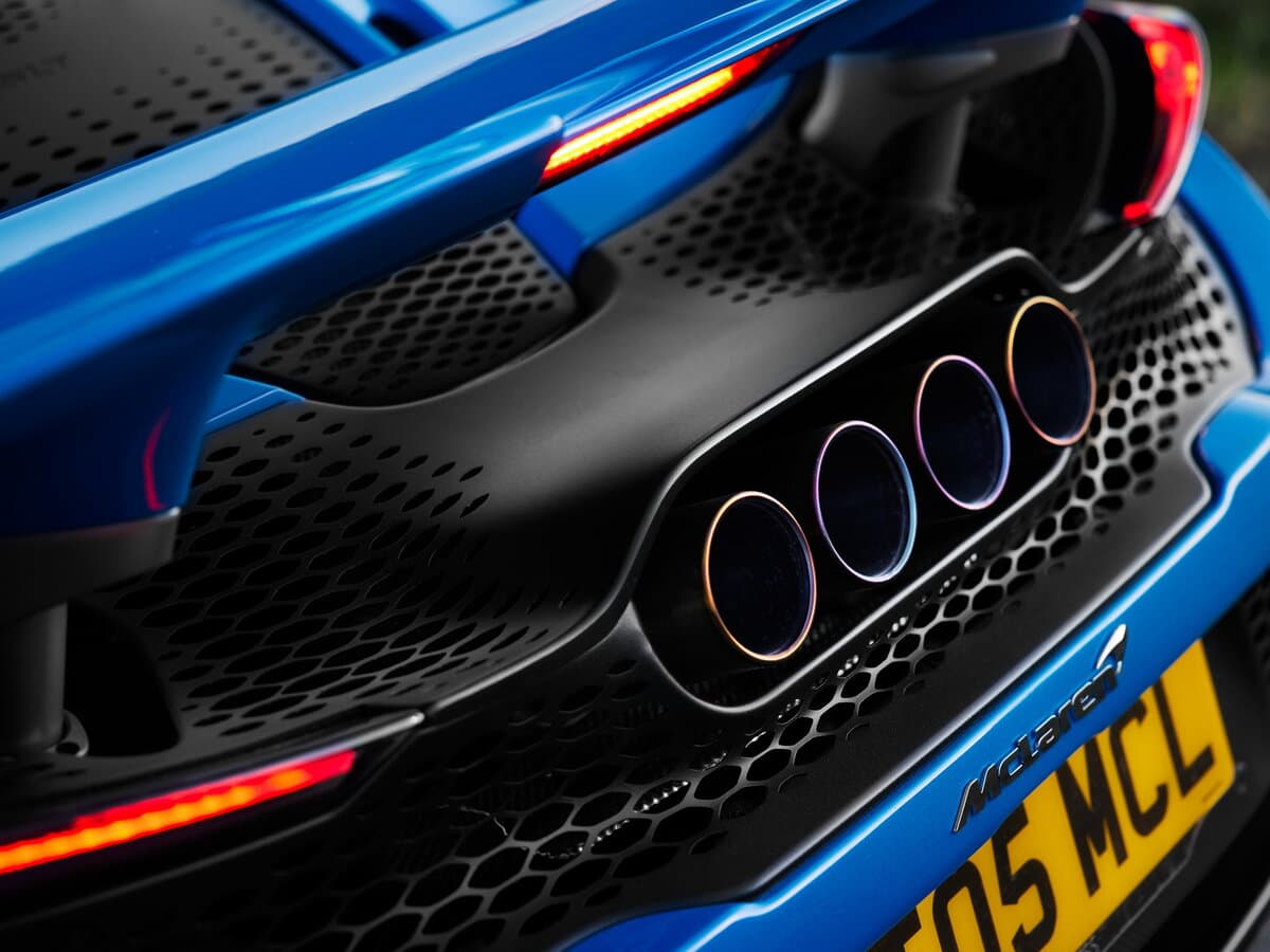 McLaren 765LT 2020 – 2023 — Salon, arxadan