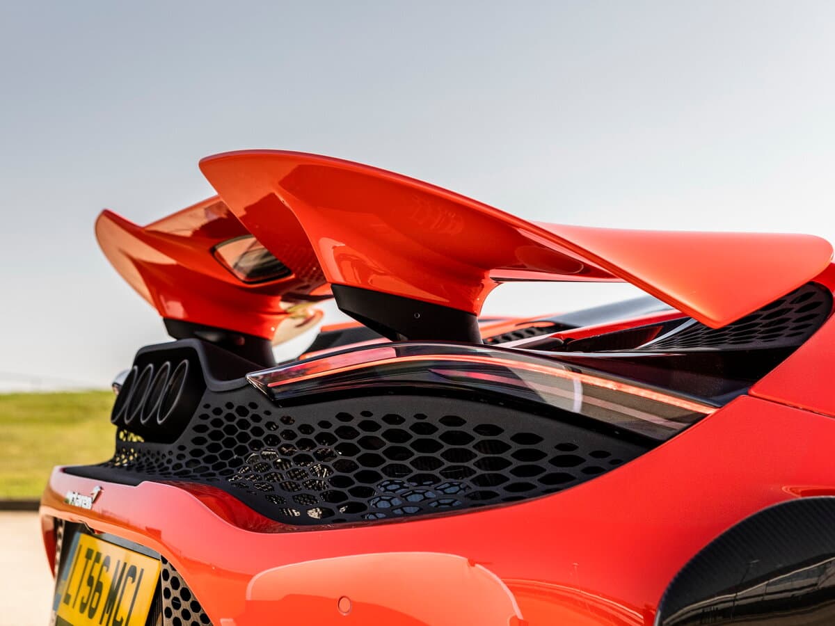 McLaren 765LT 2020 – 2023 — Detal