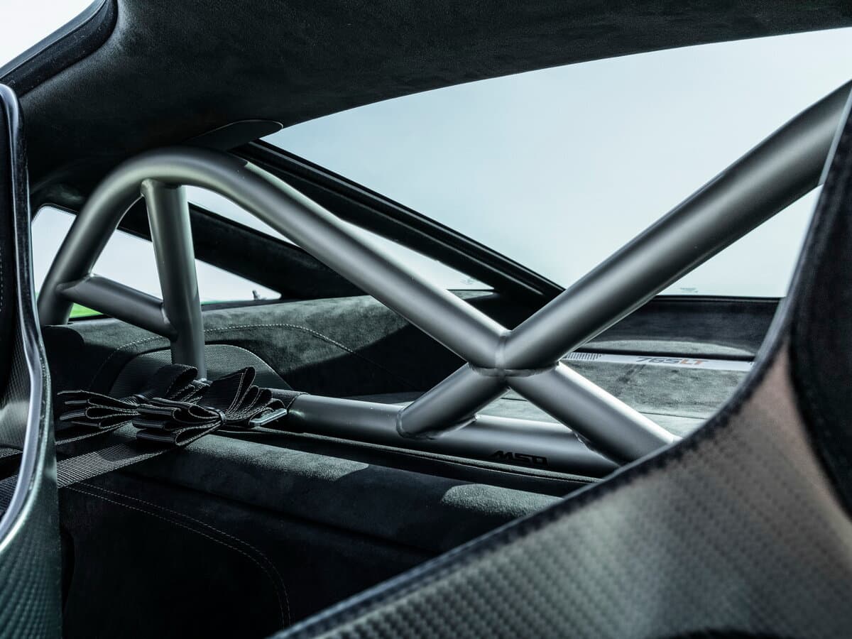 McLaren 765LT 2020 – 2023 — Salon, arxadan