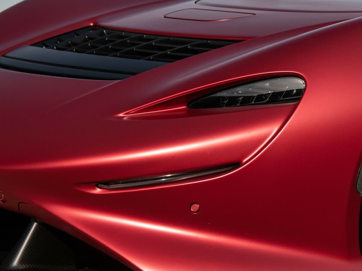 McLaren Elva 2020 – 2023 — Fara