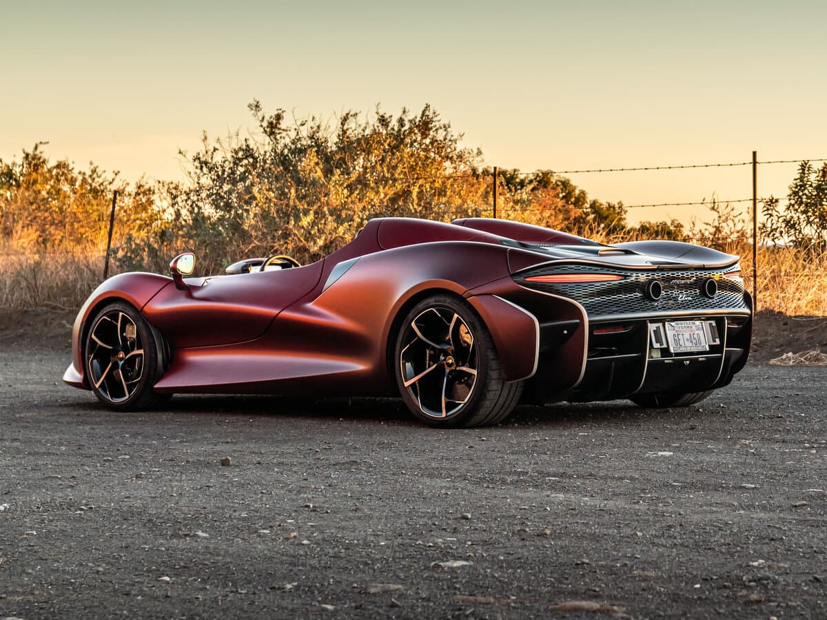 McLaren Elva 2020 – 2023 — 3/4 arxadan