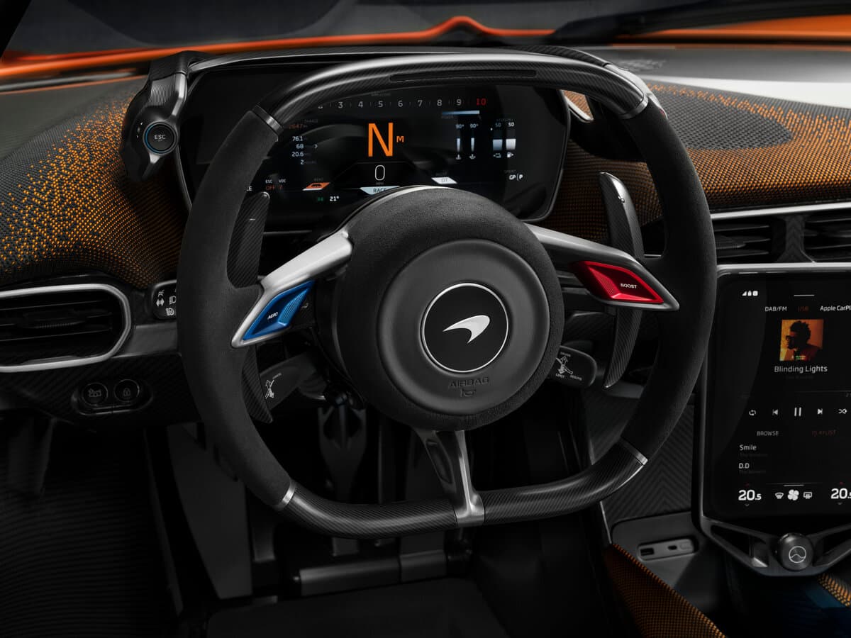McLaren W1 2024 – indiyədək — Sükan