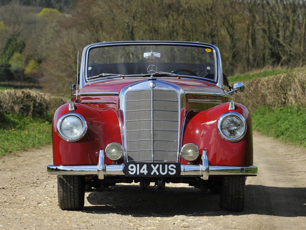 Mercedes-Benz 220 (W187) 1951 – 1955 — Öndən
