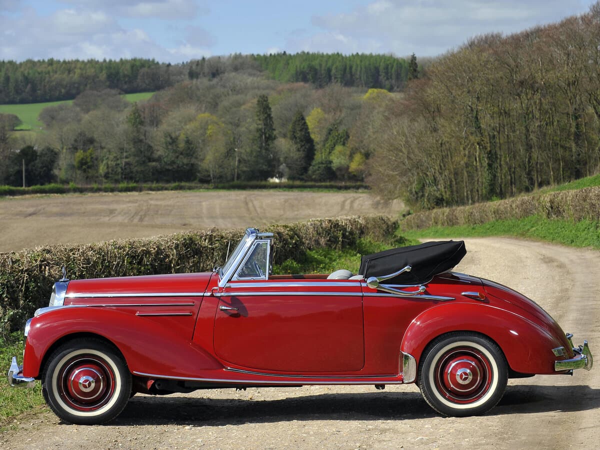 Mercedes-Benz 220 (W187) 1951 – 1955 — Yandan