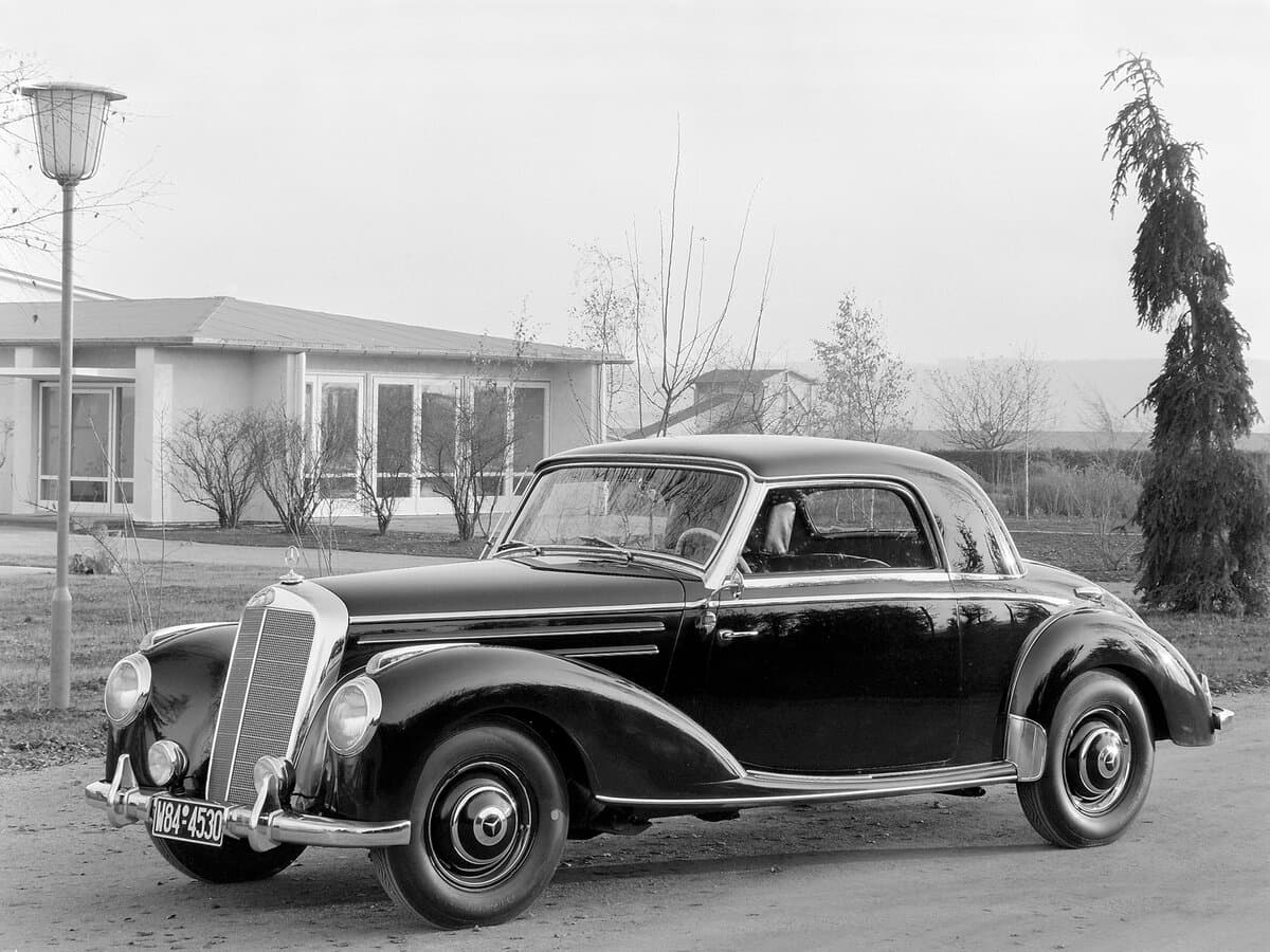 Mercedes-Benz 220 (W187) 1951 – 1955 — Əsas şəkil