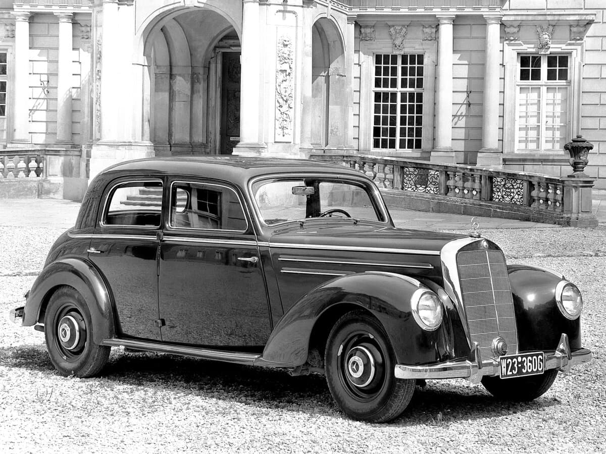 Mercedes-Benz 220 (W187) 1951 – 1955 — Əsas şəkil