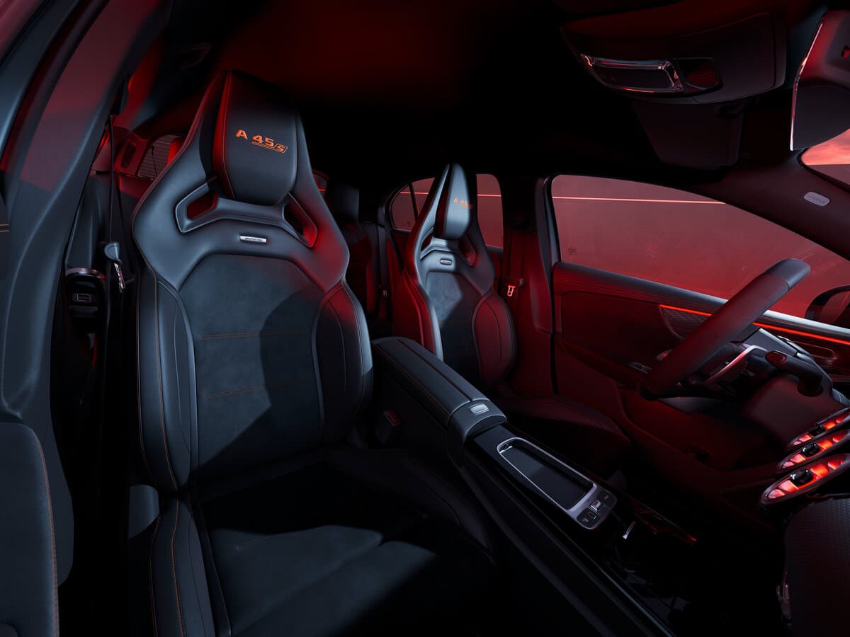 Mercedes-Benz A-Klass AMG II (W177) Restayling — Salon, öndən