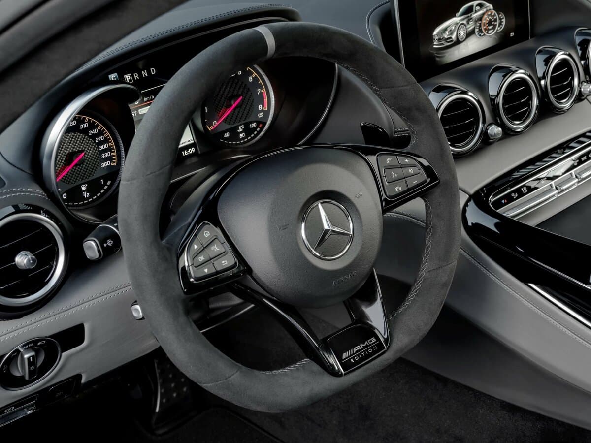Mercedes-Benz AMG GT I Restayling — Sükan