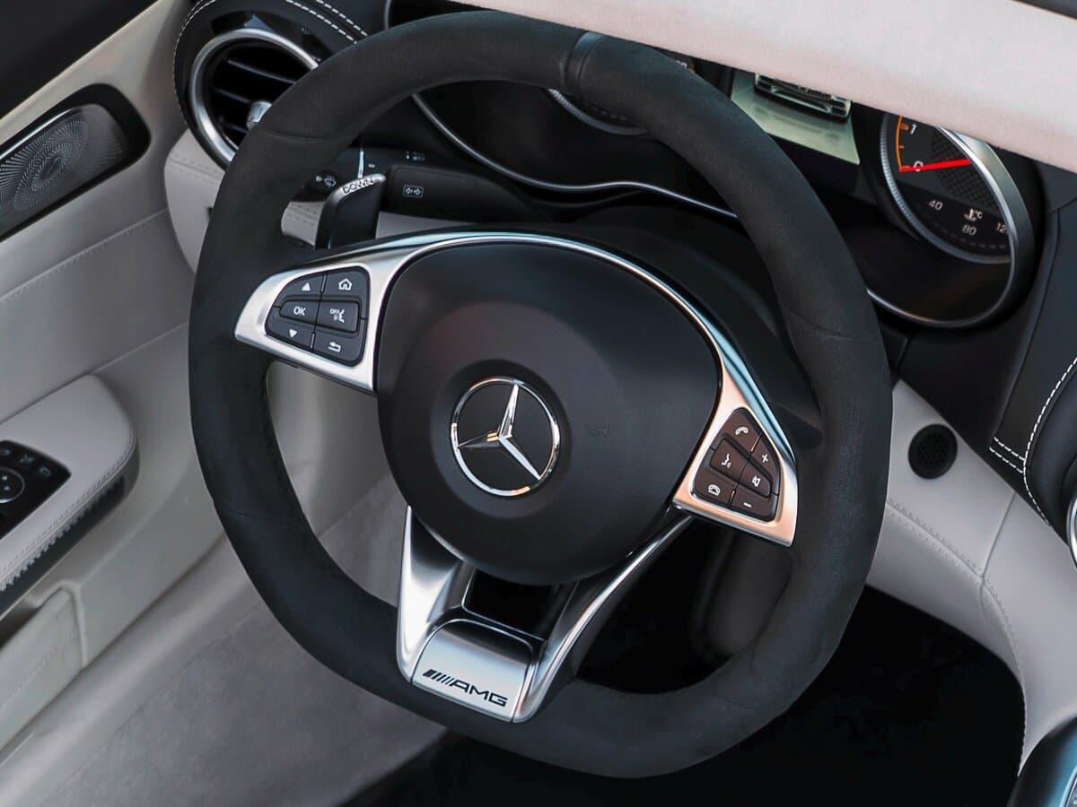 Mercedes-Benz AMG GT I Restayling — Sükan