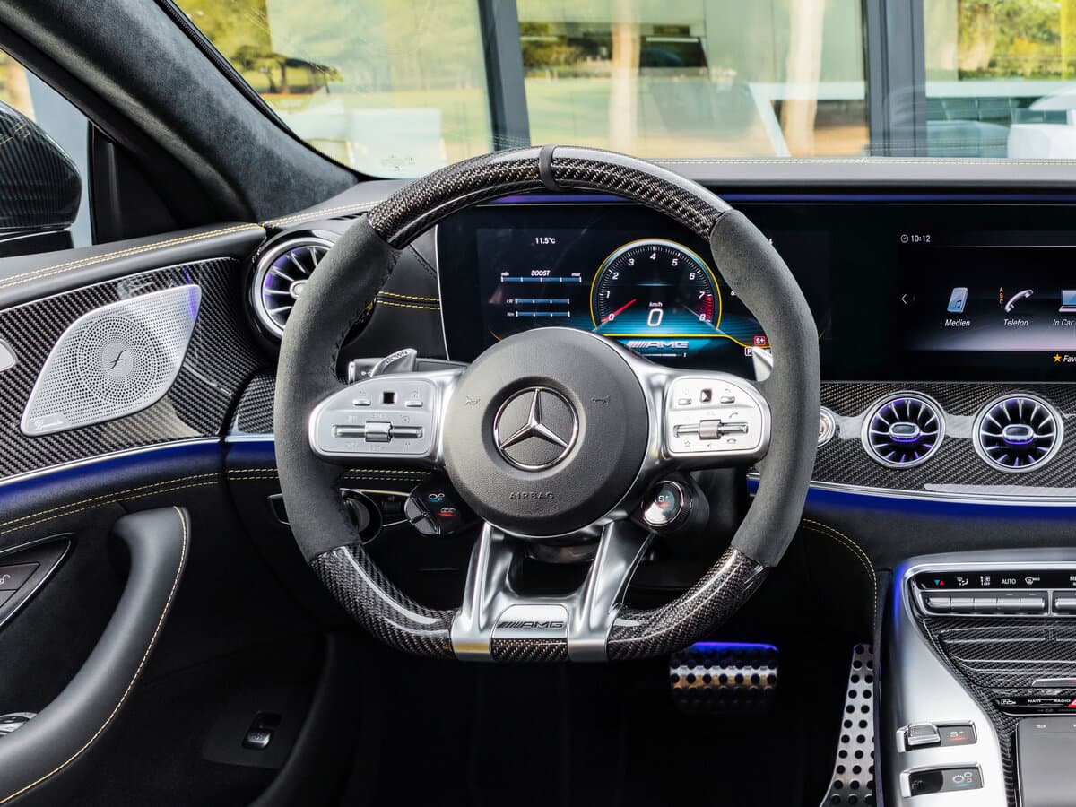 Mercedes-Benz AMG GT 4-Door Coupe I — Sükan