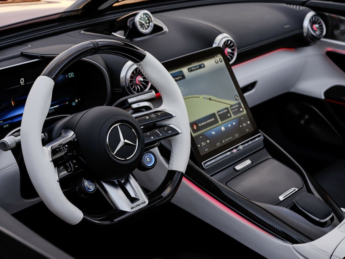 Mercedes-Benz AMG PureSpeed 2024 – indiyədək — Sükan