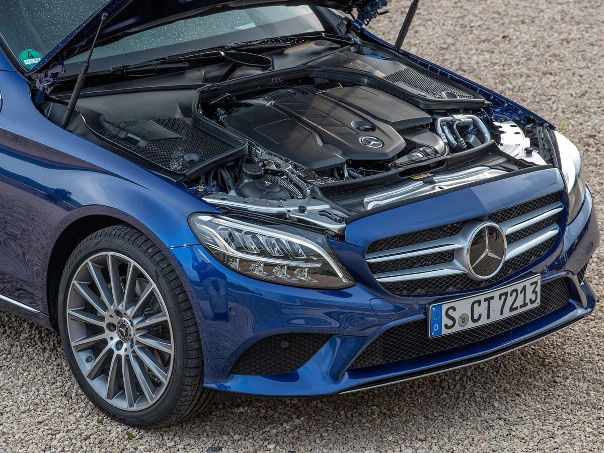 Mercedes-Benz C-Klass IV (W205) Restayling — Salon, öndən