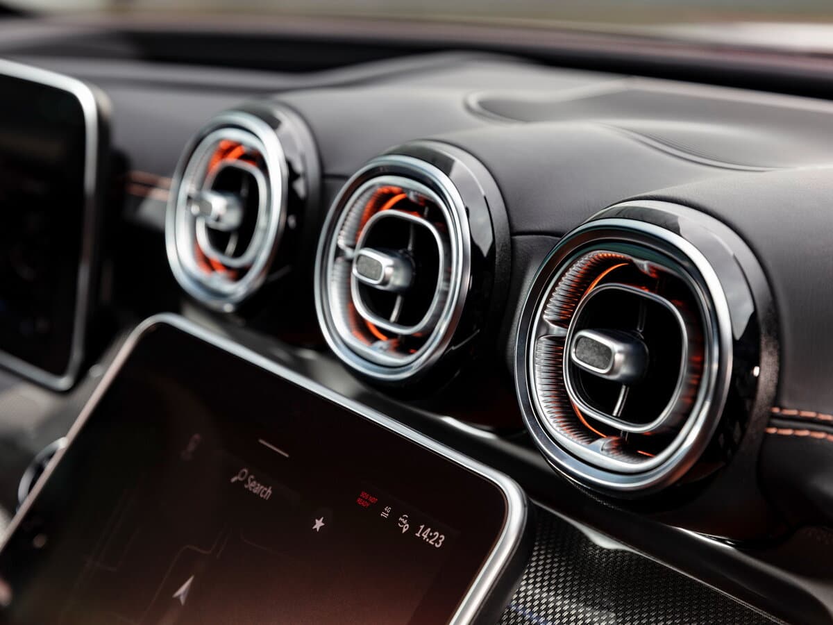 Mercedes-Benz C-Klass V (W206) — Salon, arxadan