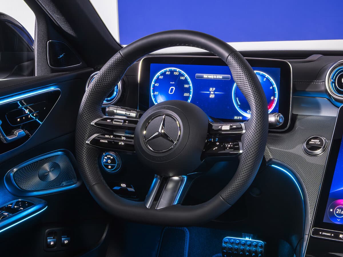 Mercedes-Benz C-Klass V (W206) Restayling — Sükan