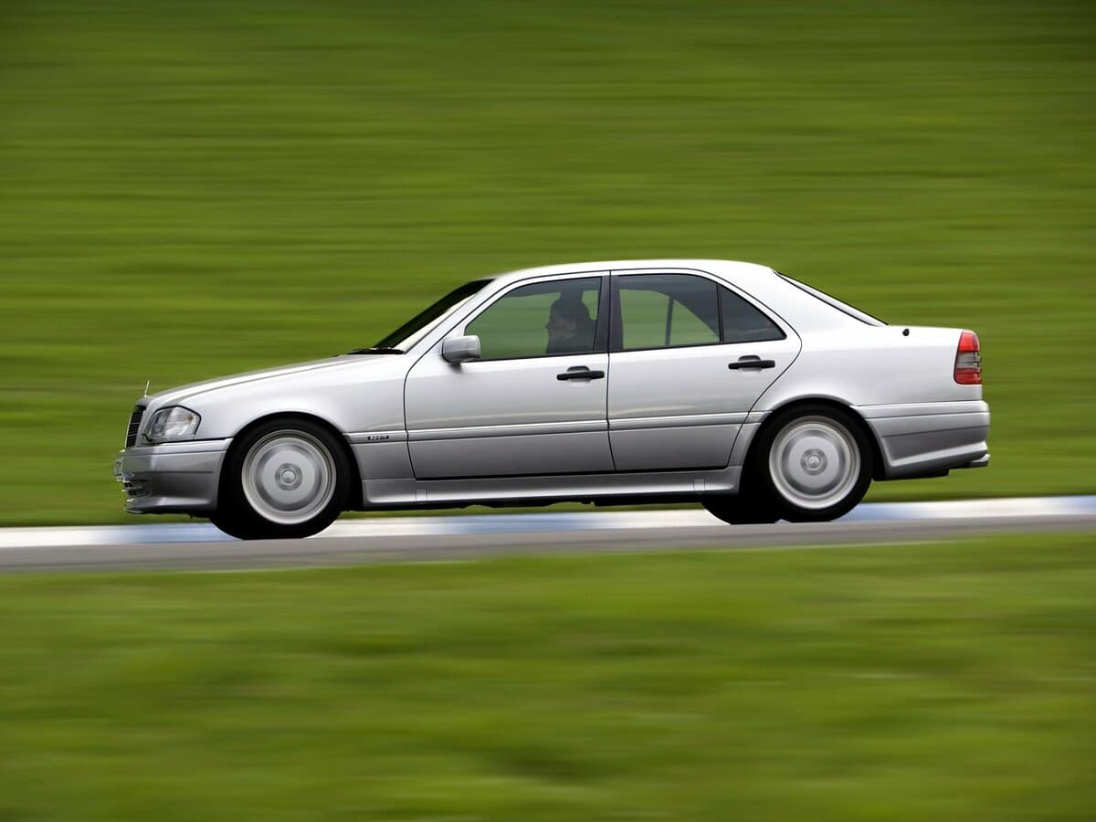 Mercedes-Benz C-Klass AMG I (W202) — Yandan