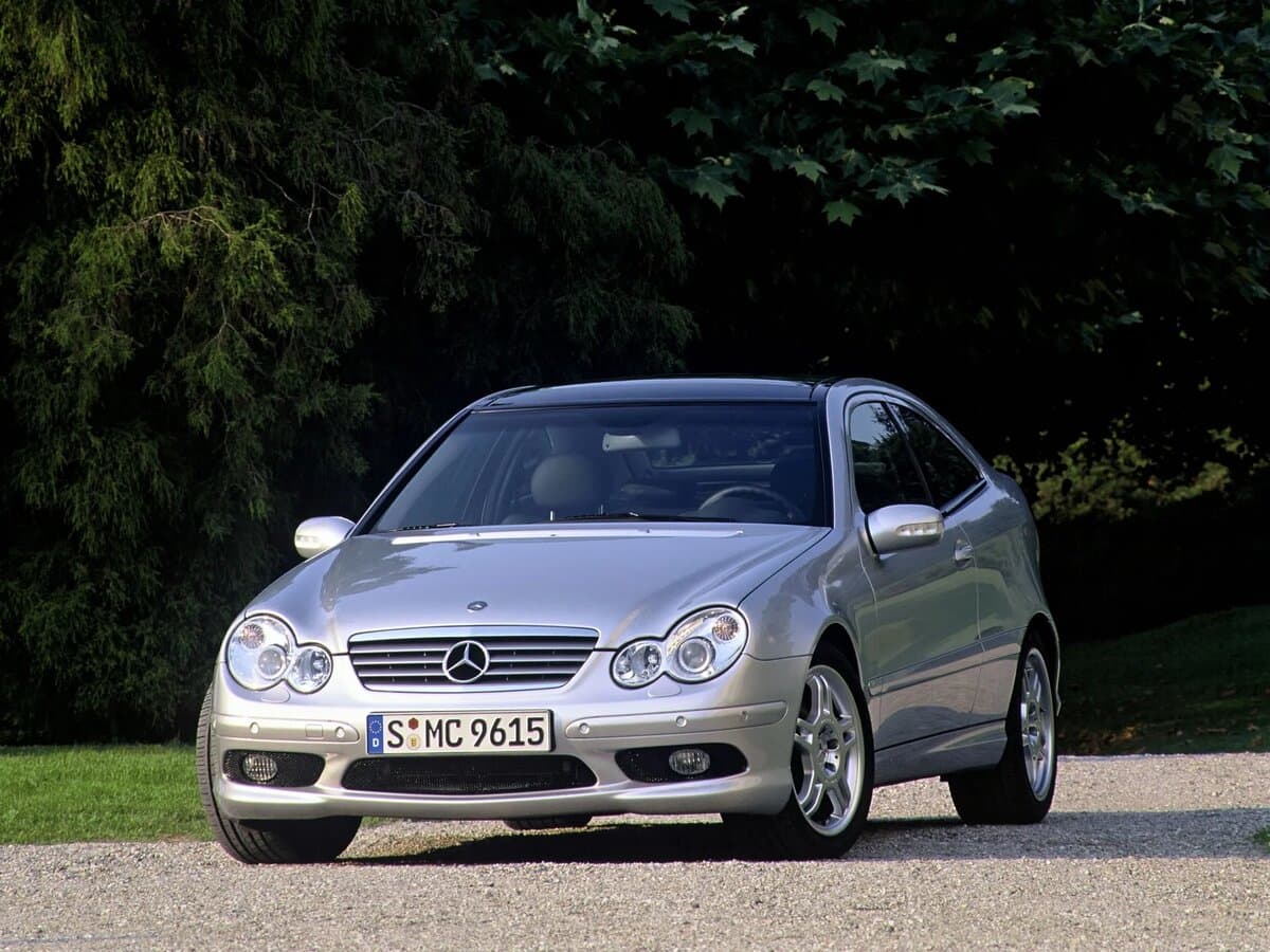 Mercedes-Benz C-Klass AMG II (W203) — Öndən