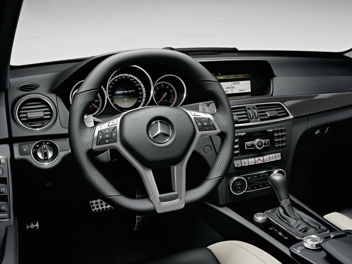 Mercedes-Benz C-Klass AMG III (W204) Restayling — Sükan