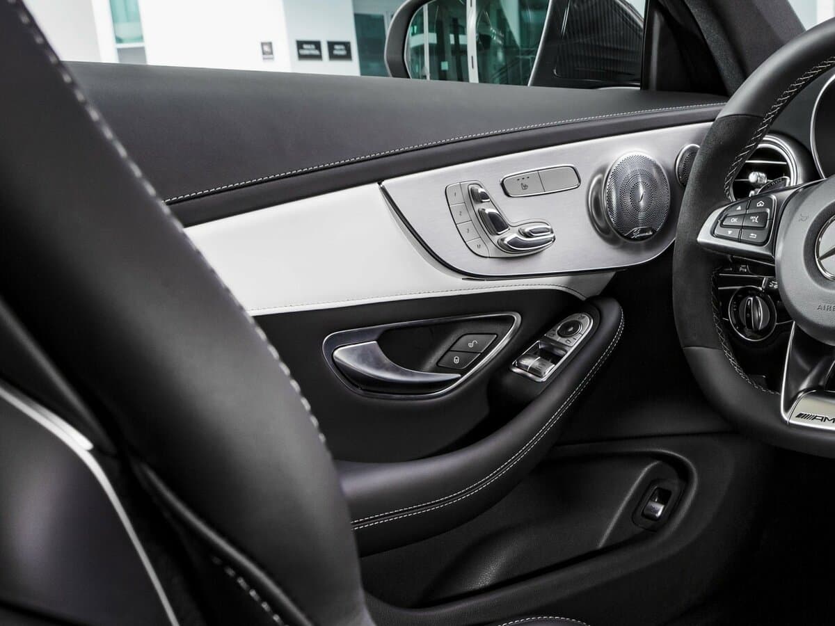 Mercedes-Benz C-Klass AMG IV (W205) — Qapı