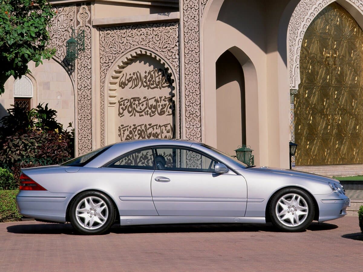 Mercedes-Benz CL-Klass II (C215) — Yandan