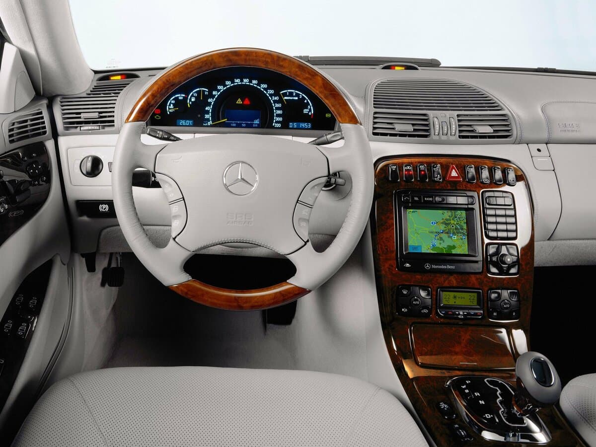 Mercedes-Benz CL-Klass AMG I (C215) — Sükan