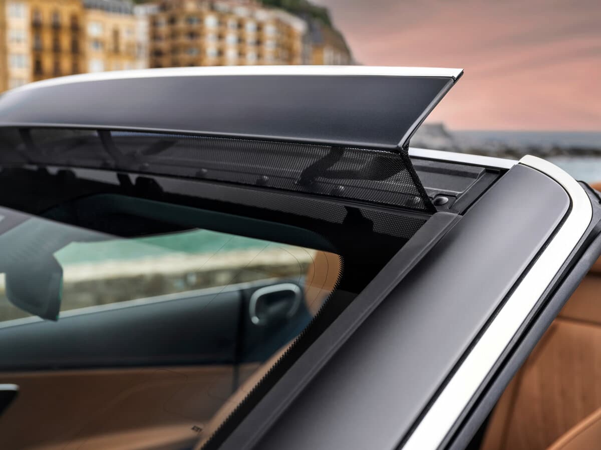 Mercedes-Benz CLE 2023 – indiyədək — Salon, öndən