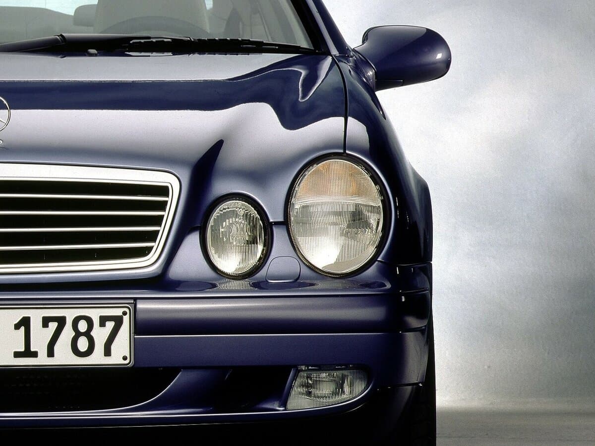 Mercedes-Benz CLK-Klass I (W208) — Fara