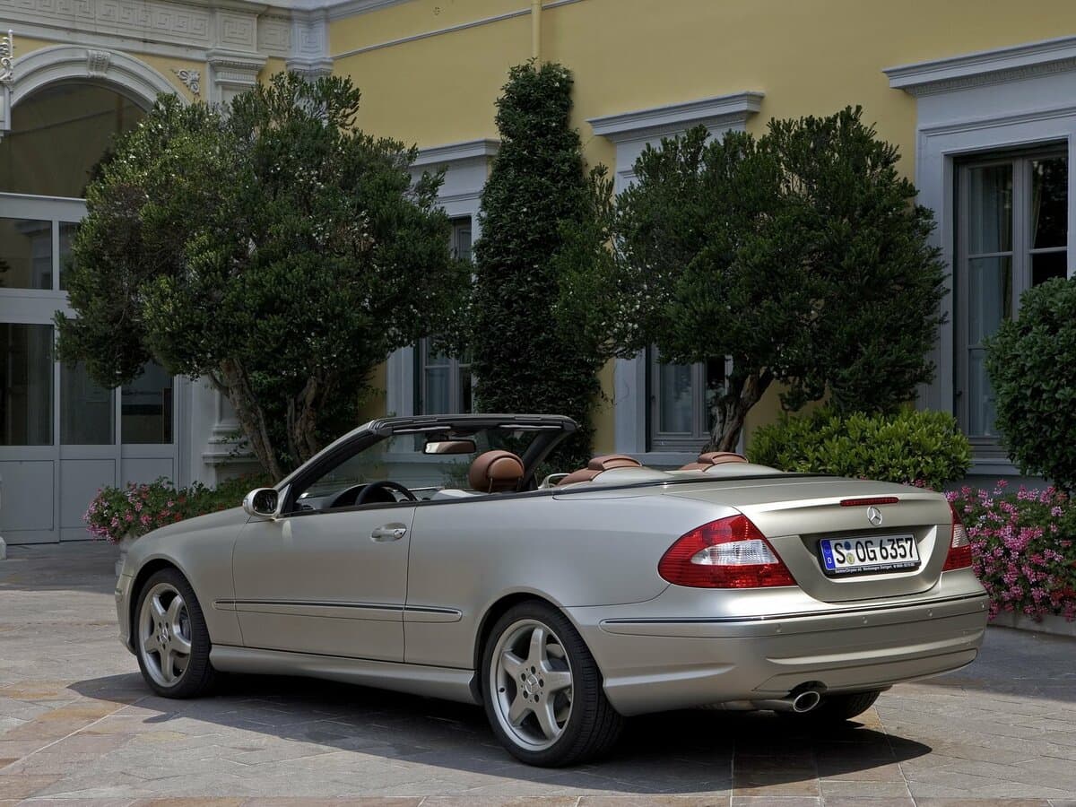Mercedes-Benz CLK-Klass II (W209) Restayling — 3/4 arxadan