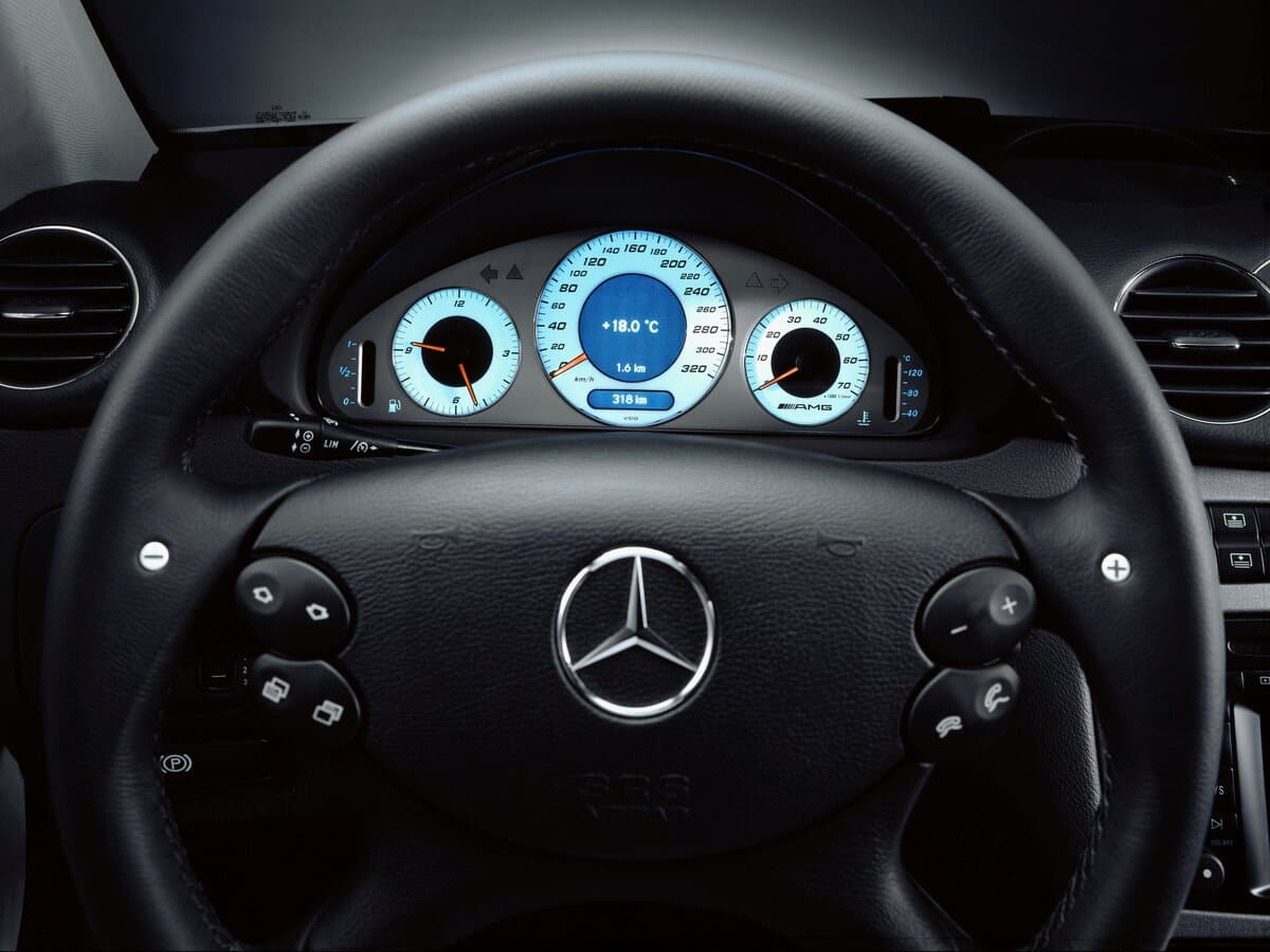 Mercedes-Benz CLK-Klass AMG II (W209) — Sükan
