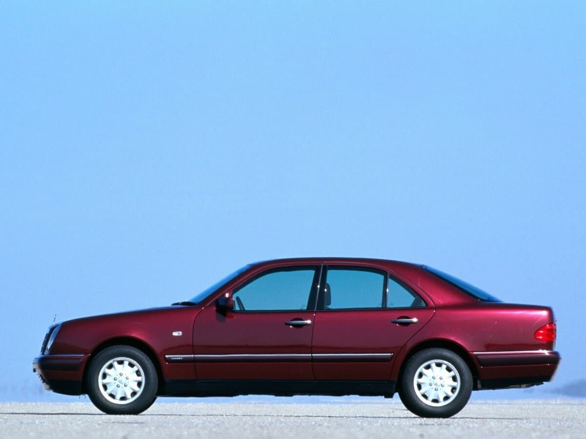 Mercedes-Benz E-Klass II (W210, S210) — Yandan