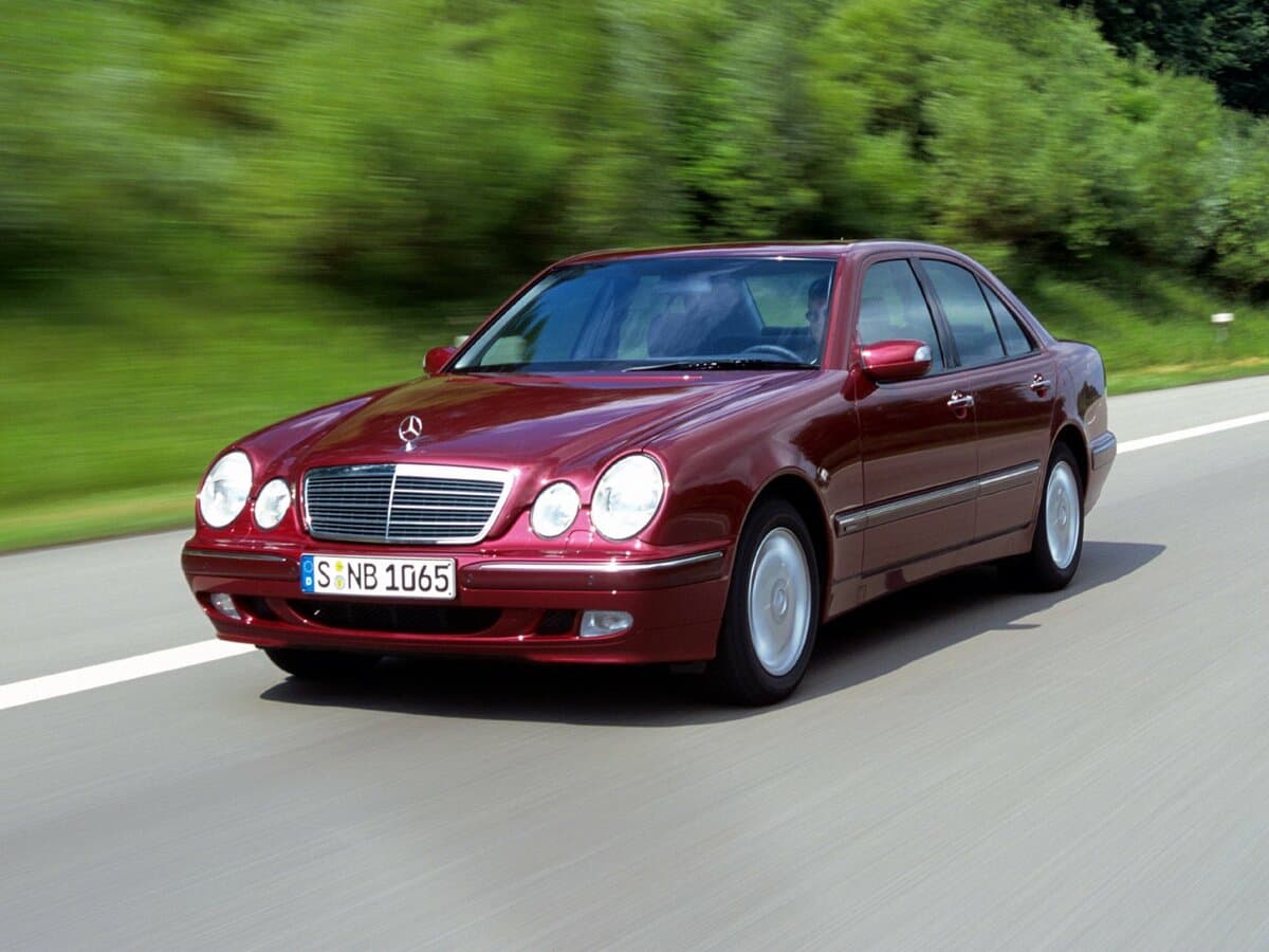 Mercedes-Benz E-Klass II (W210, S210) Restayling — Əsas şəkil