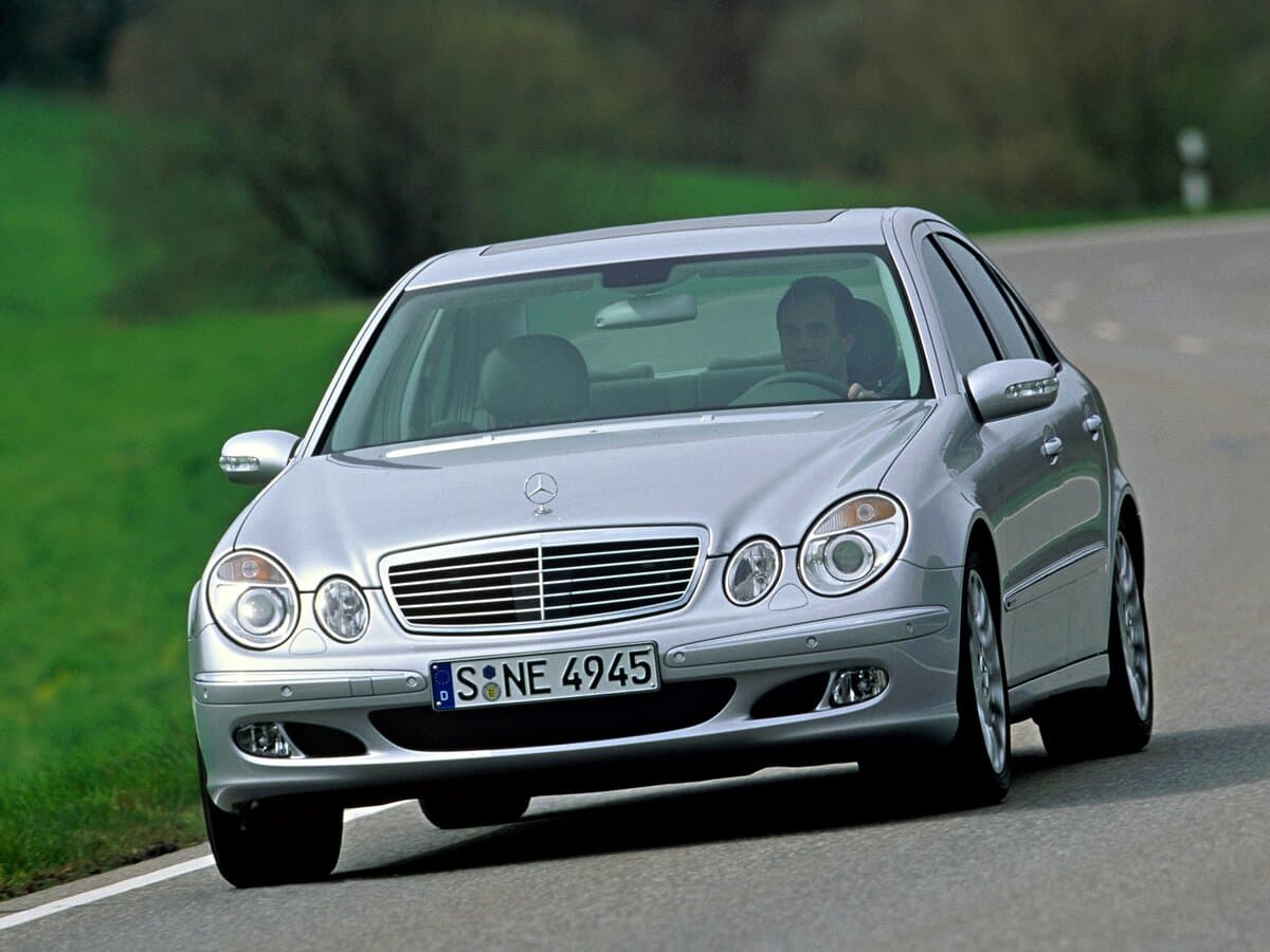 Mercedes-Benz E-Klass III (W211, S211) — Öndən