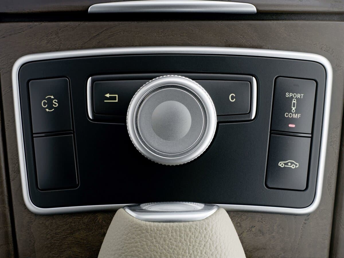 Mercedes-Benz E-Klass IV (W212, S212, C207) — Salon, arxadan