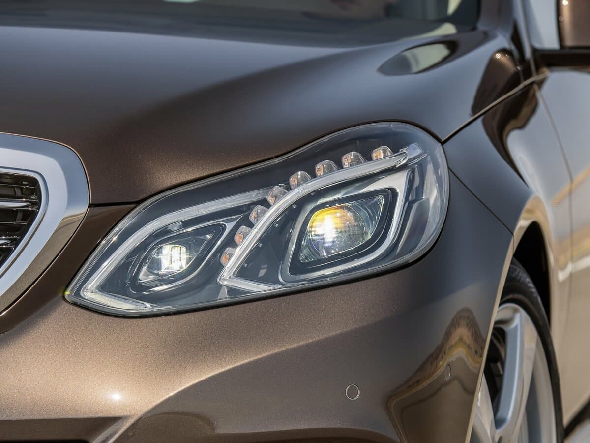 Mercedes-Benz E-Klass IV (W212, S212, C207) Restayling — Fara