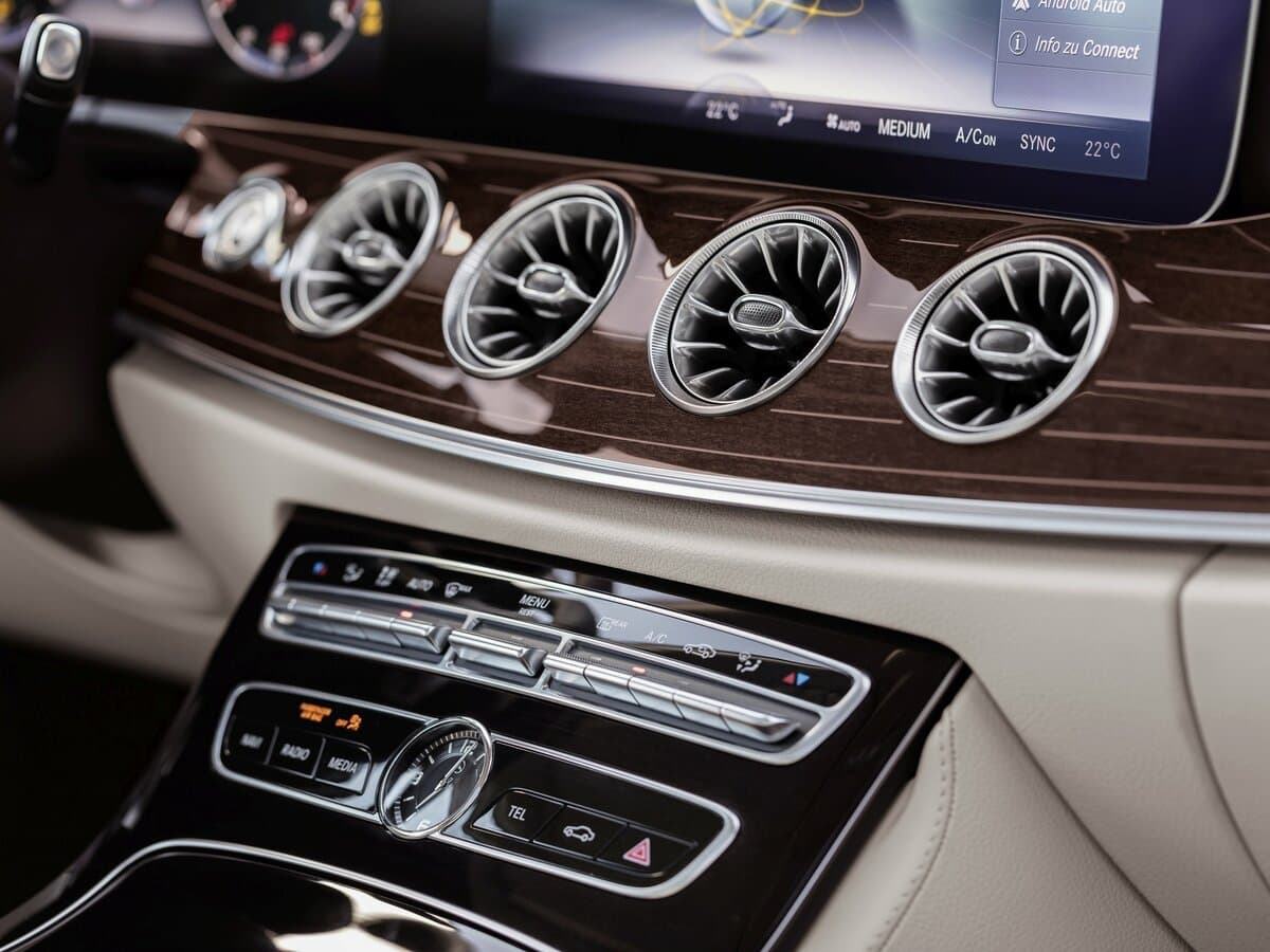 Mercedes-Benz E-Klass V (W213, S213, C238) — Salon, öndən