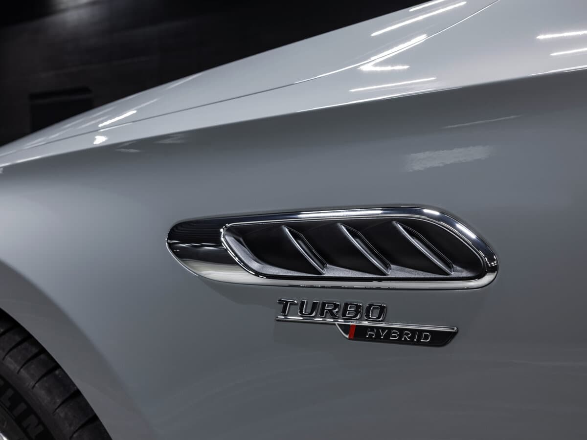 Mercedes-Benz E-Klass AMG VI (W214) — Salon, arxadan