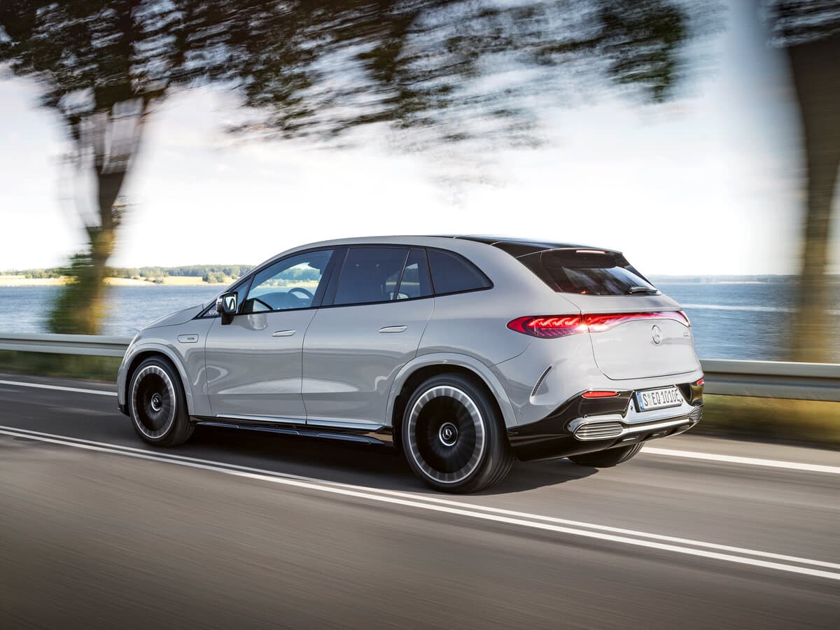 Mercedes-Benz EQE SUV AMG 2022 – indiyədək — 3/4 arxadan