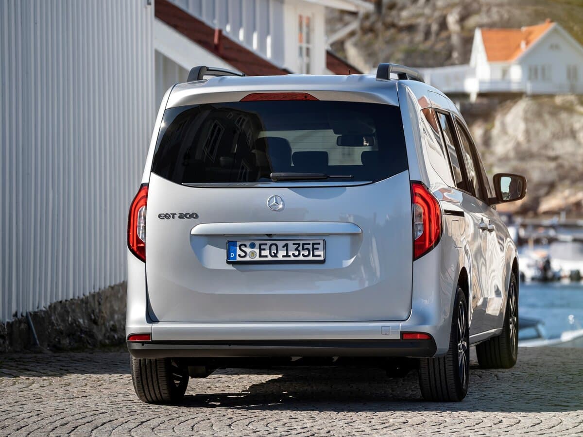 Mercedes-Benz EQT 2023 – indiyədək — Arxadan