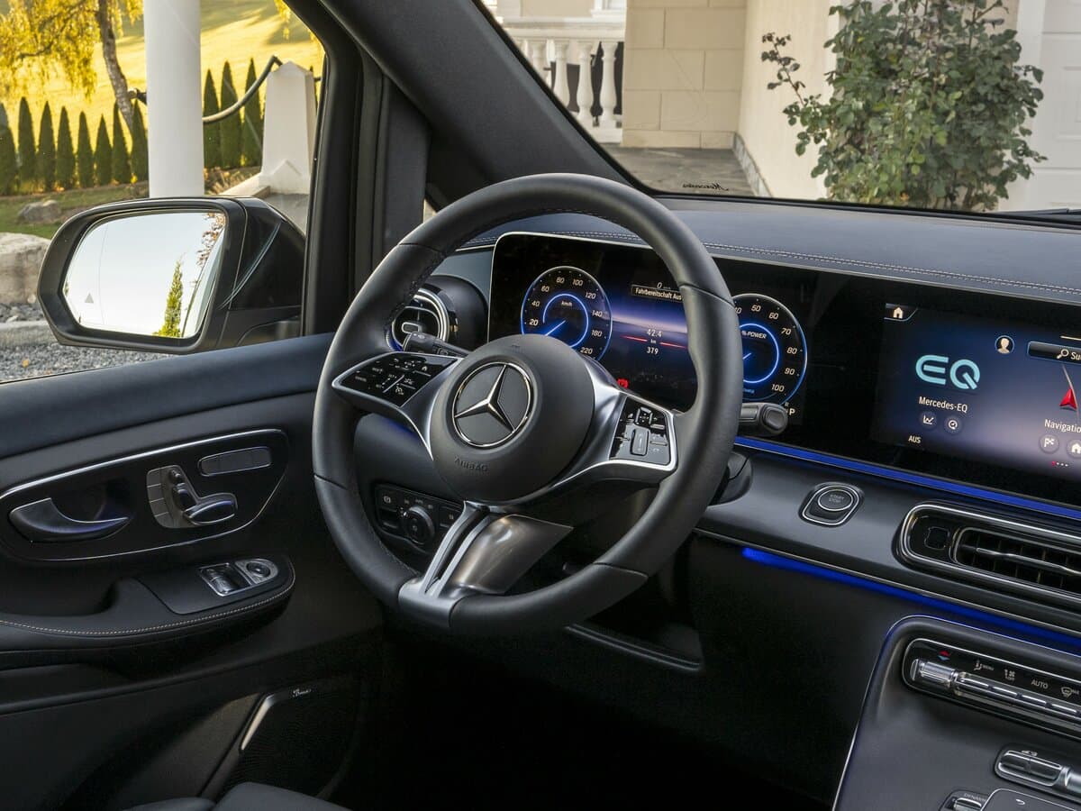 Mercedes-Benz EQV I Restayling — Sükan