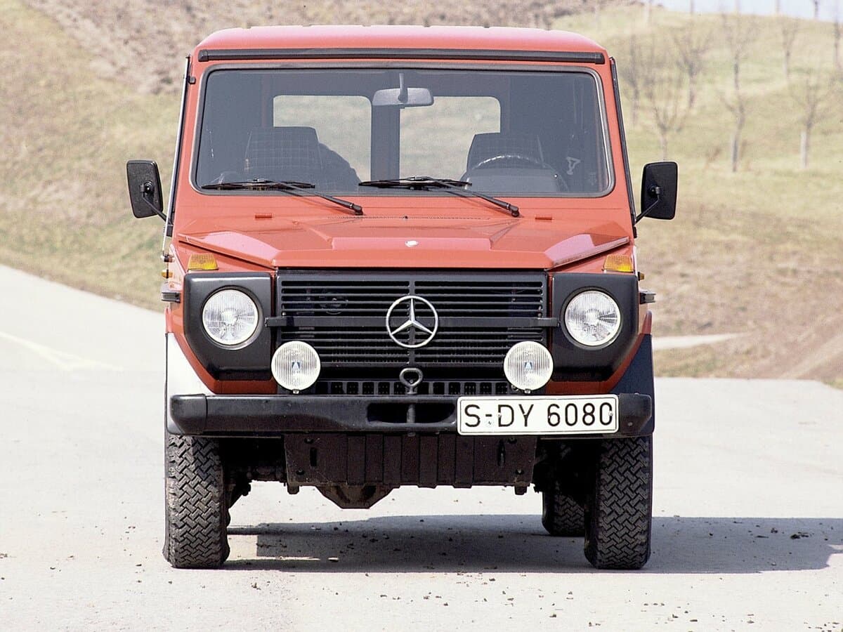Mercedes-Benz G-Klass I (W460; W461) — öndən görünüş