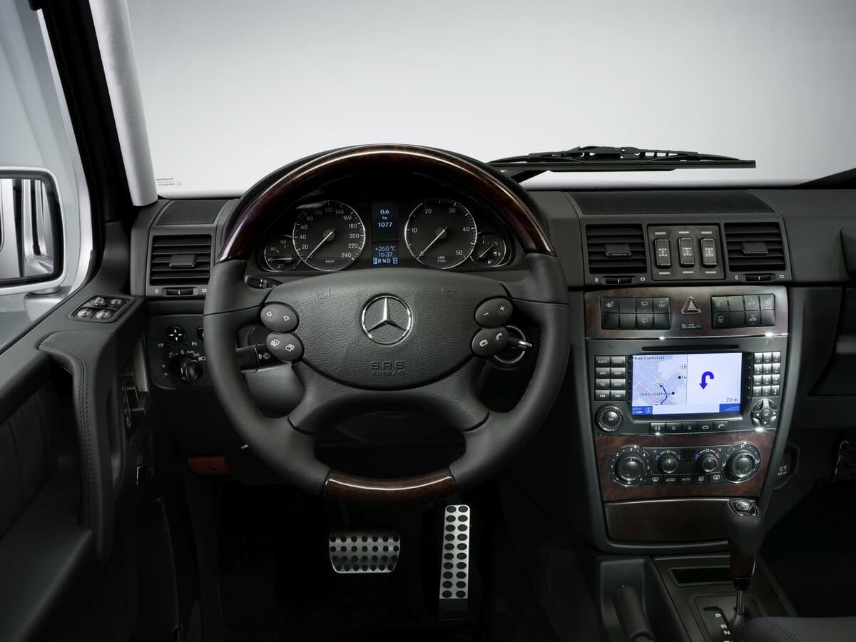 Mercedes-Benz G-Klass II (W463) Restayling 1 — Sükan