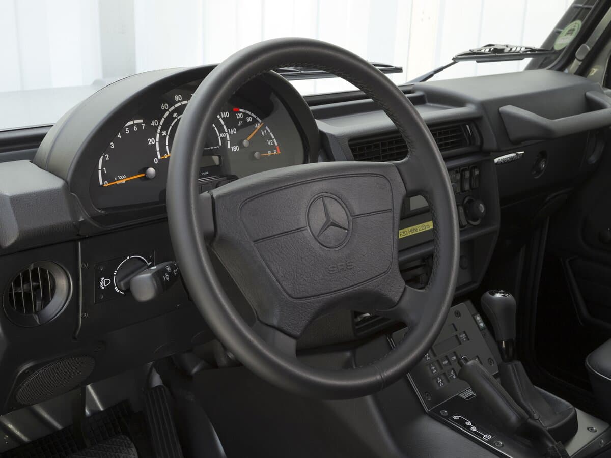 Mercedes-Benz G-Klass I (W461) Professional — Sükan