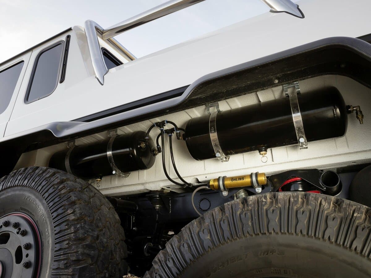 Mercedes-Benz G-Klass AMG 6x6 2013 – 2015 — Salon, arxadan