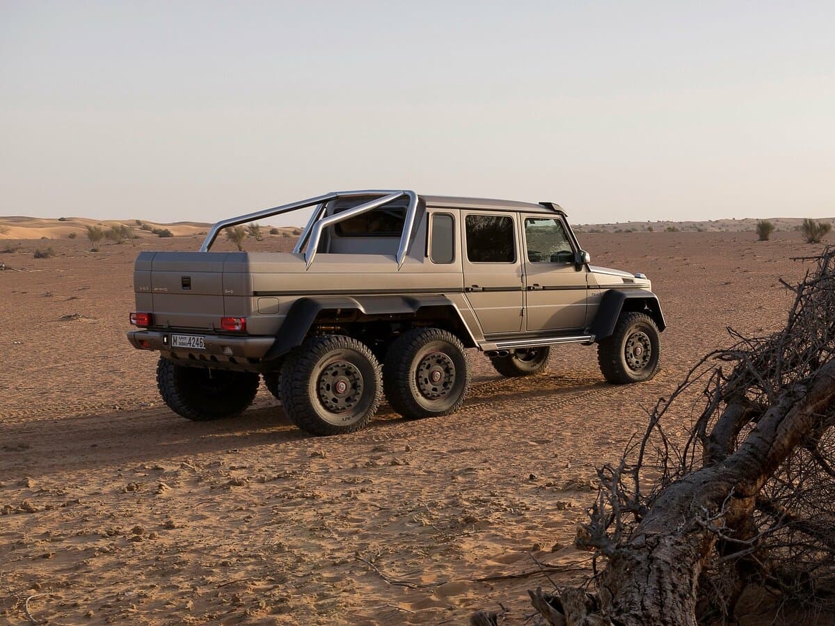 Mercedes-Benz G-Klass AMG 6x6 2013 – 2015 — 3/4 arxadan