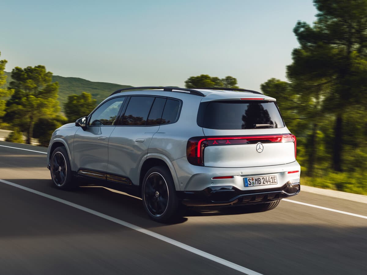 Mercedes-Benz GLB II (X244, X248) — 3/4 arxadan