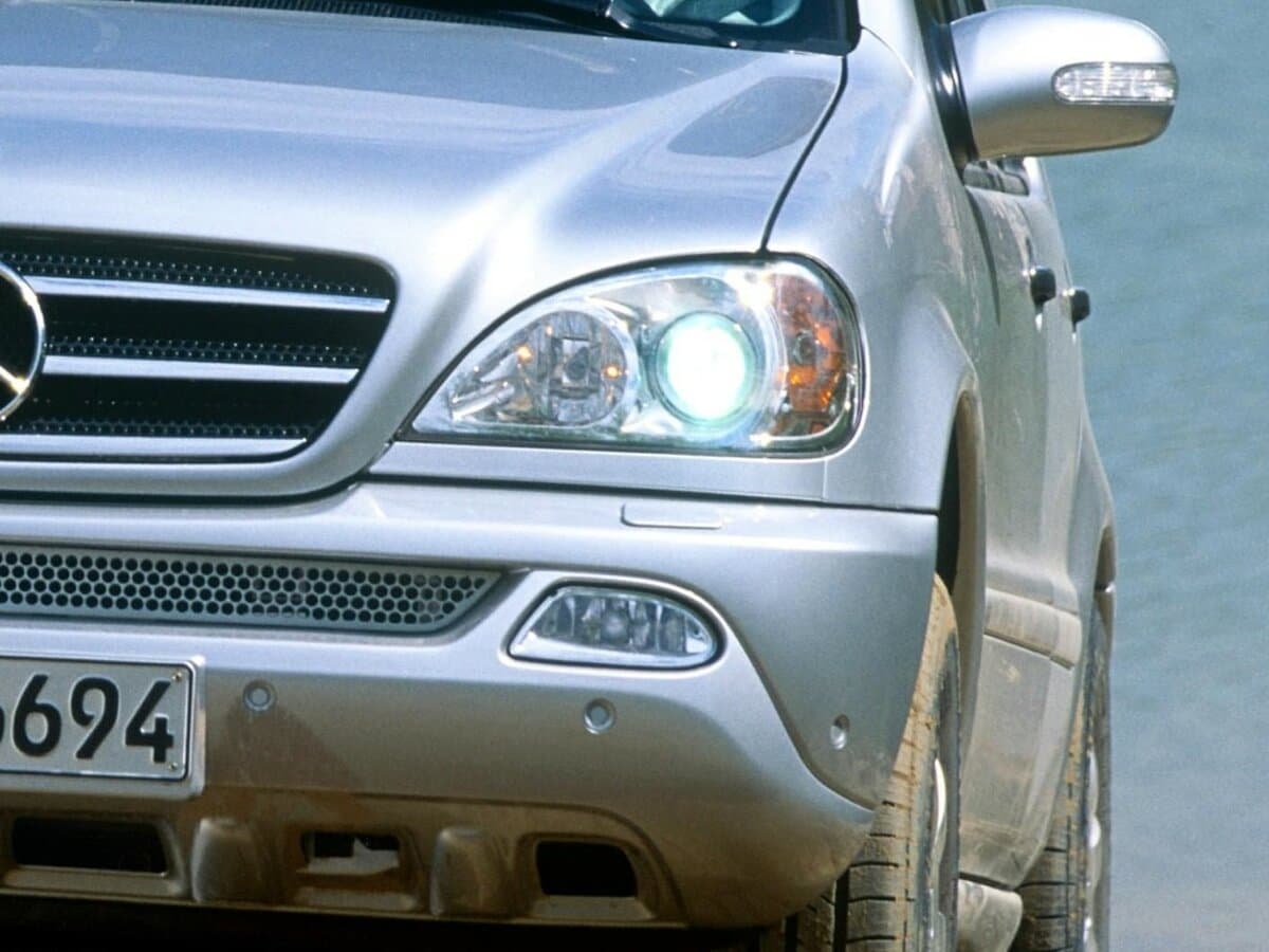 Mercedes-Benz M-Klass I (W163) Restayling — Fara