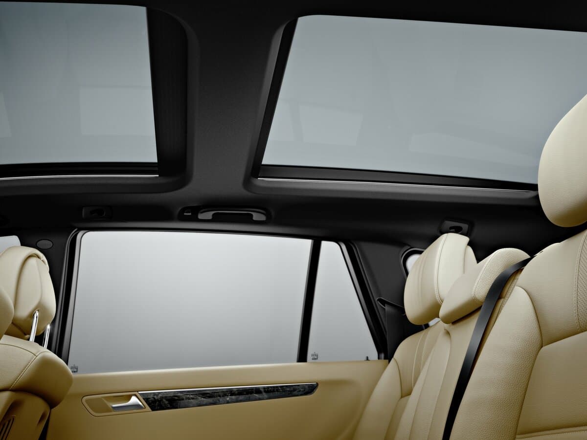 Mercedes-Benz R-Klass I Restayling 2 — Salon, öndən