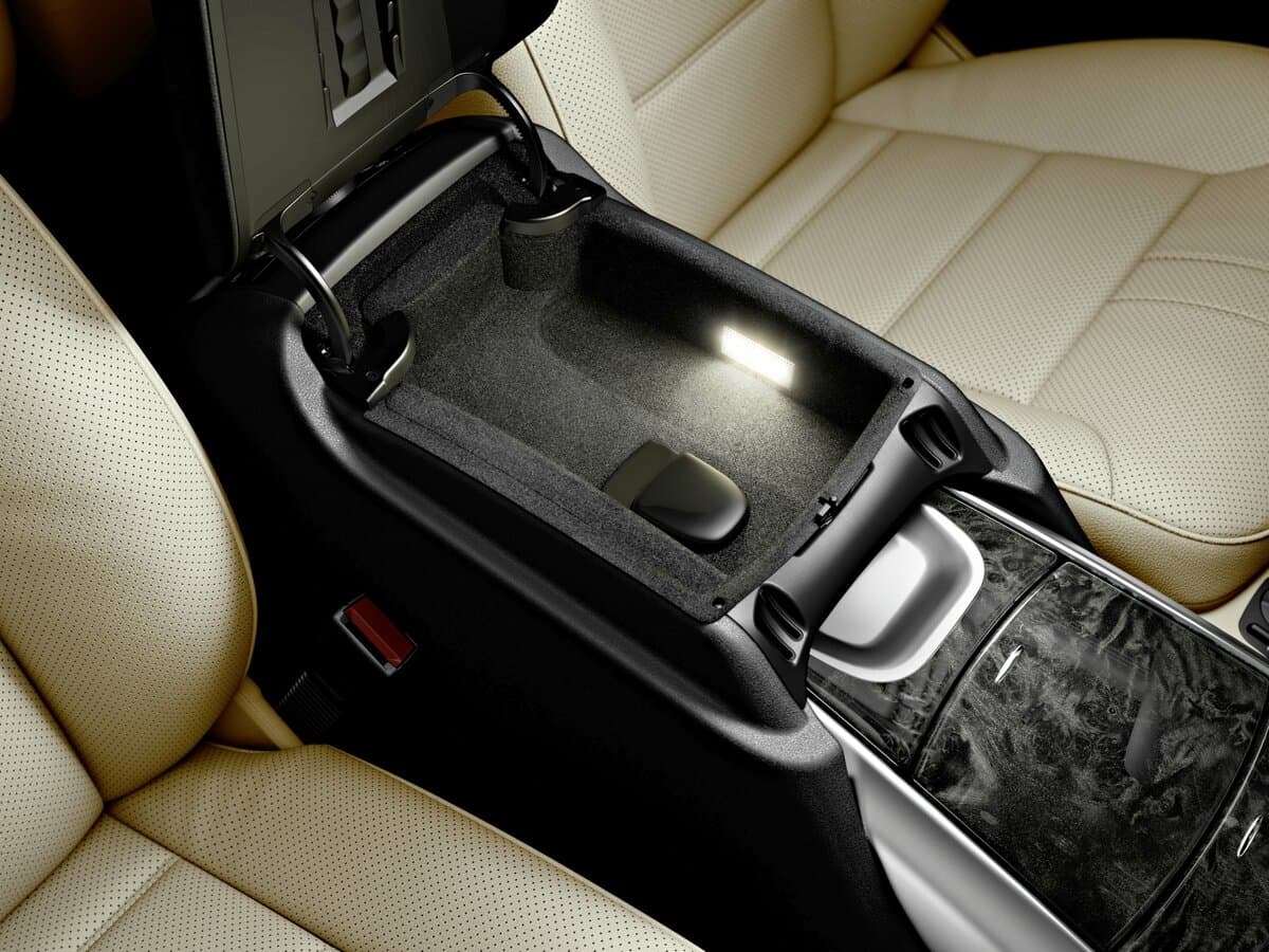 Mercedes-Benz R-Klass I Restayling 2 — Salon, arxadan