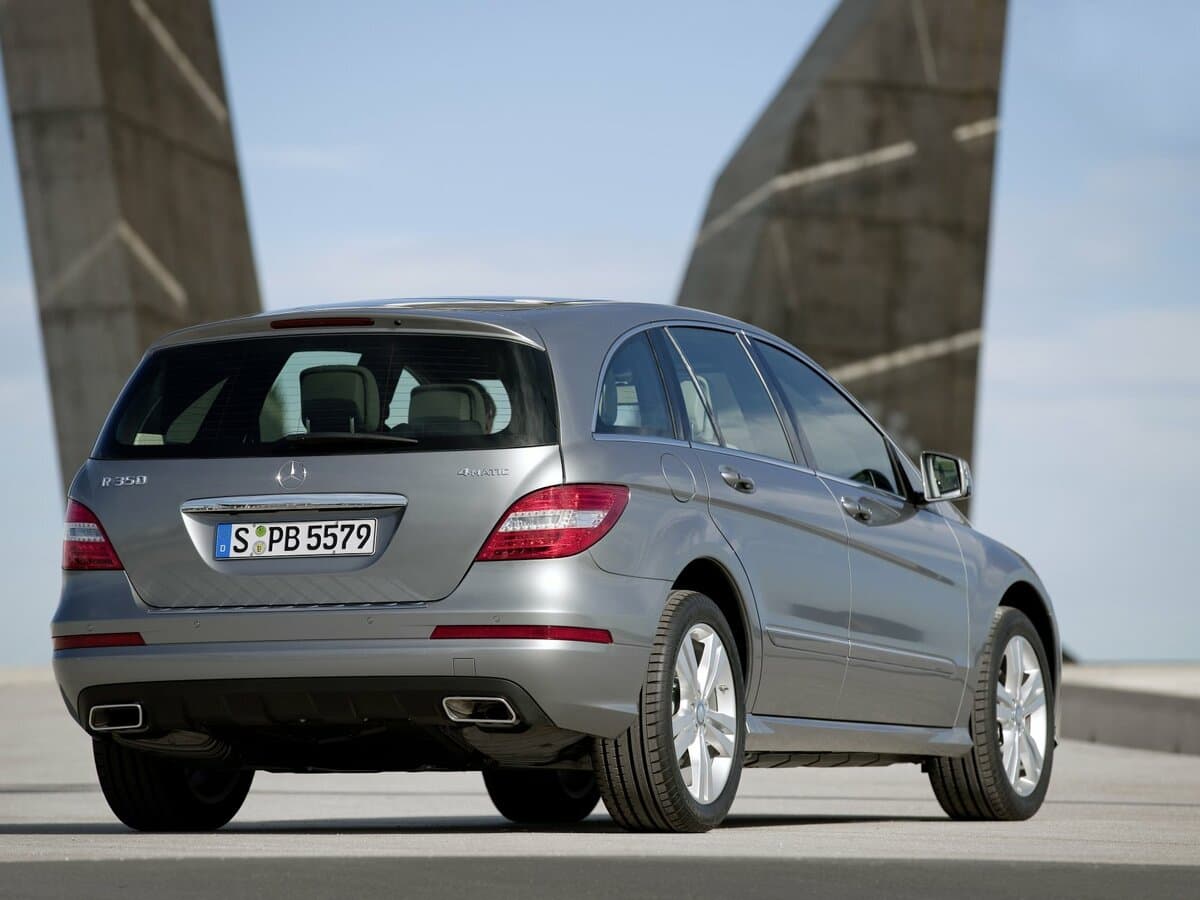 Mercedes-Benz R-Klass I Restayling 2 — 3/4 arxadan