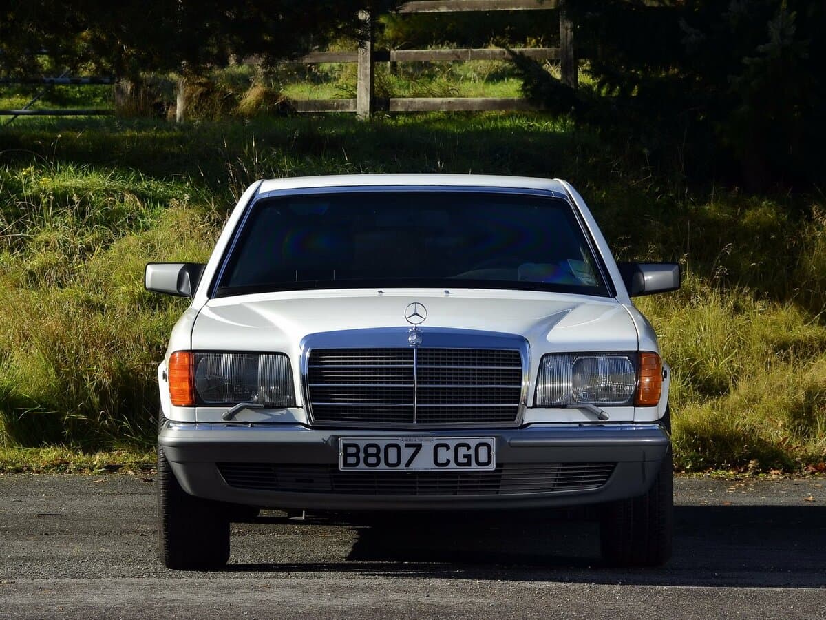 Mercedes-Benz S-Klass II (W126) — Öndən